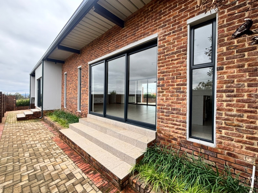 3 Bedroom Property for Sale in Helderzicht Eco Estate North West